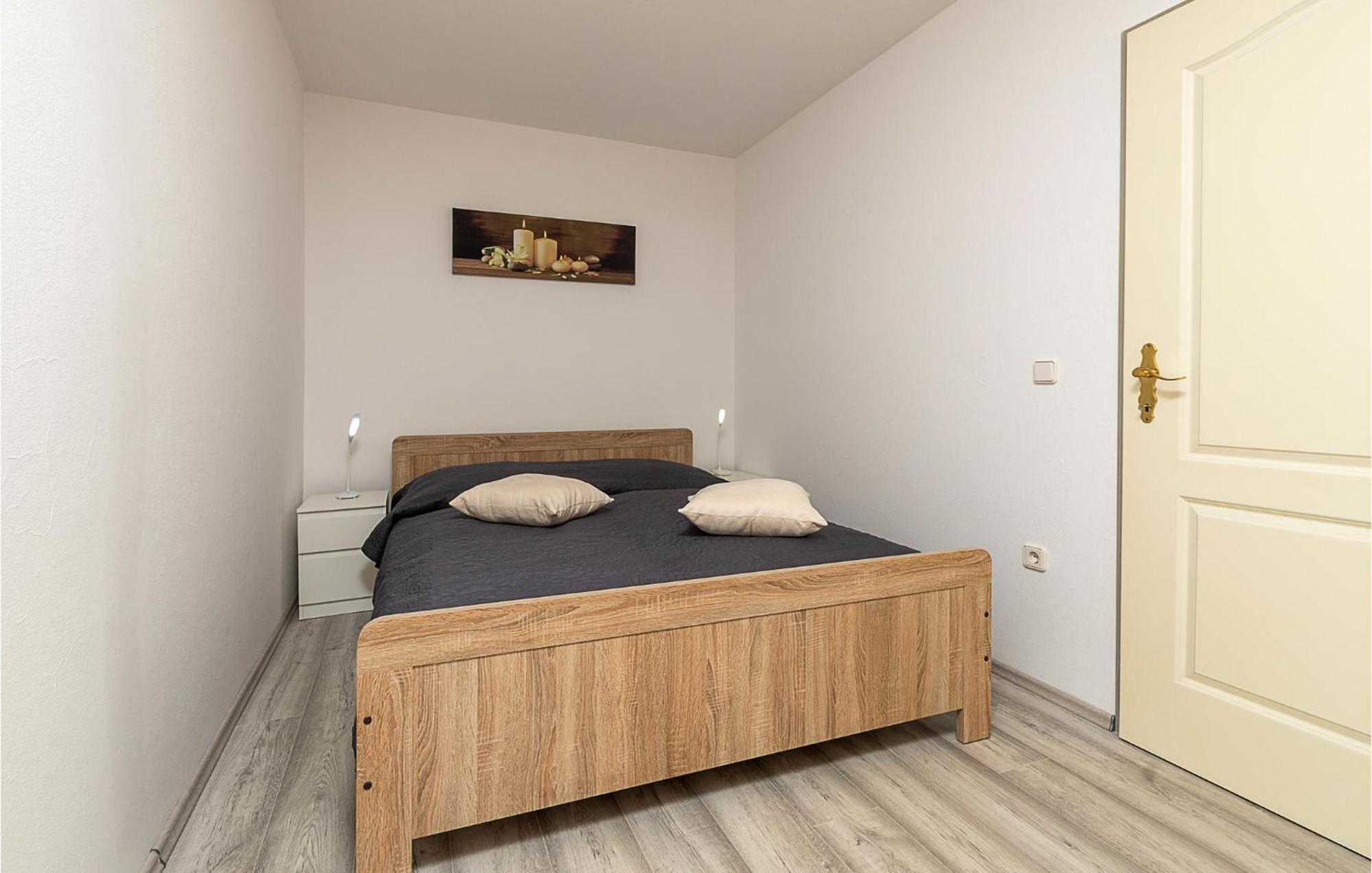 Apartma Cozy In With Kitchen